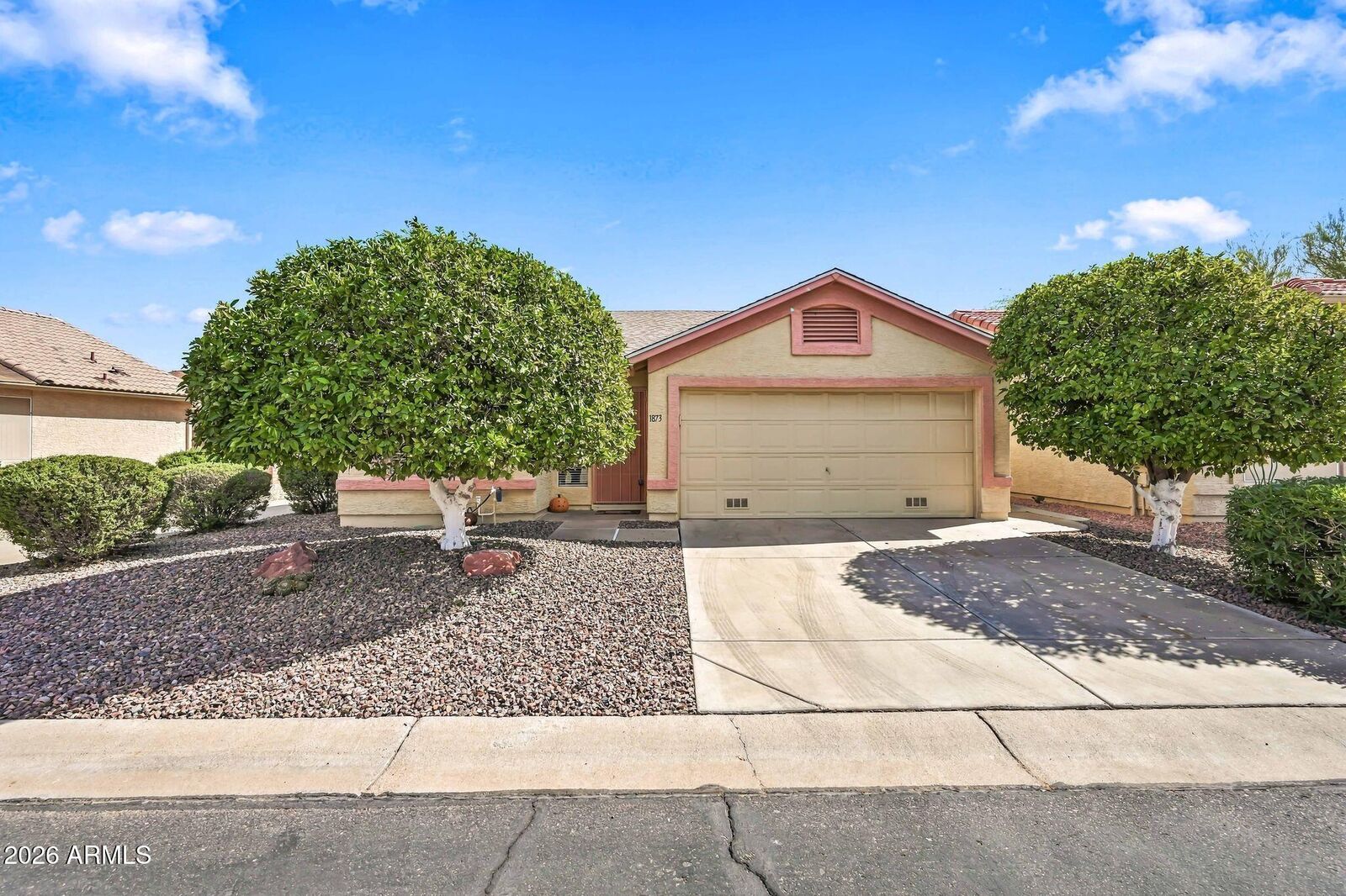 Property Photo:  1873 E Peach Tree Drive  AZ 85249 