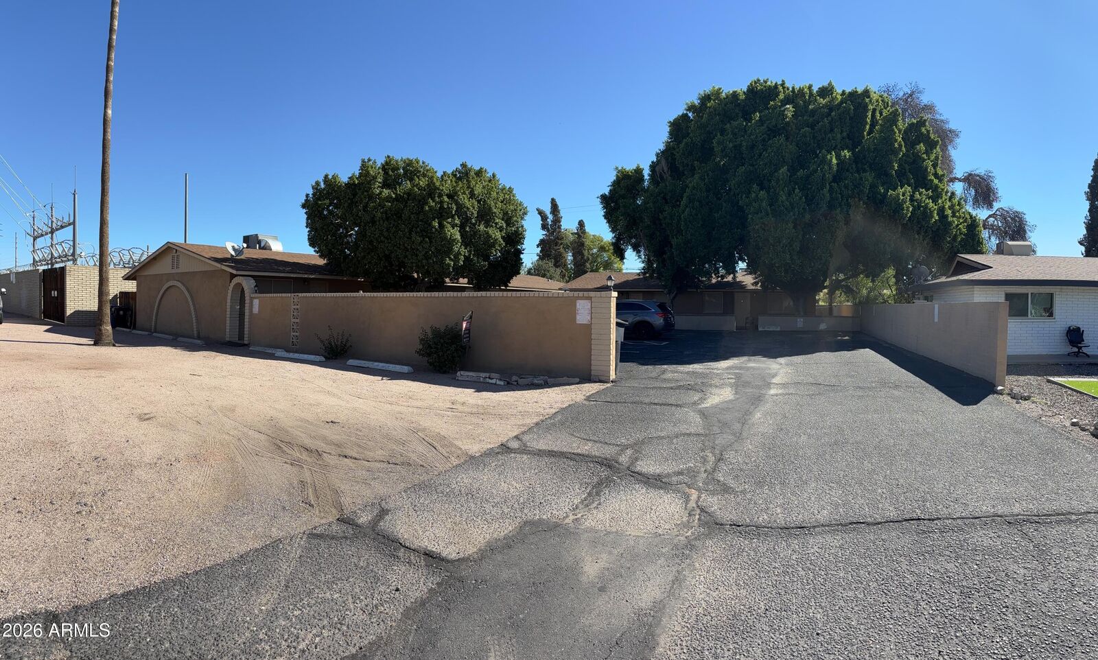 Property Photo:  313 N Horne Street  AZ 85203 