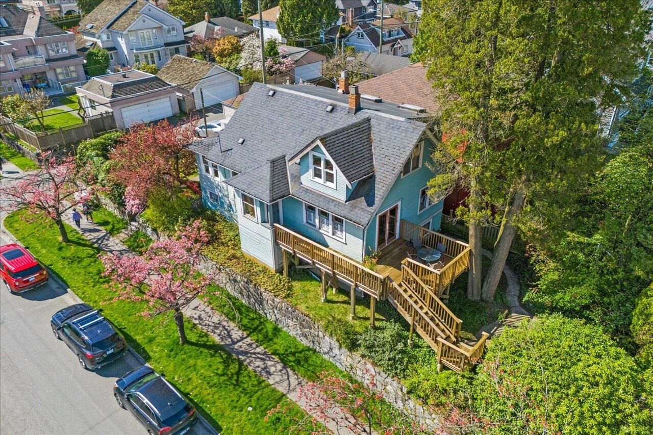 Property Photo:  706 W 24th Avenue  BC V5Z 2B8 