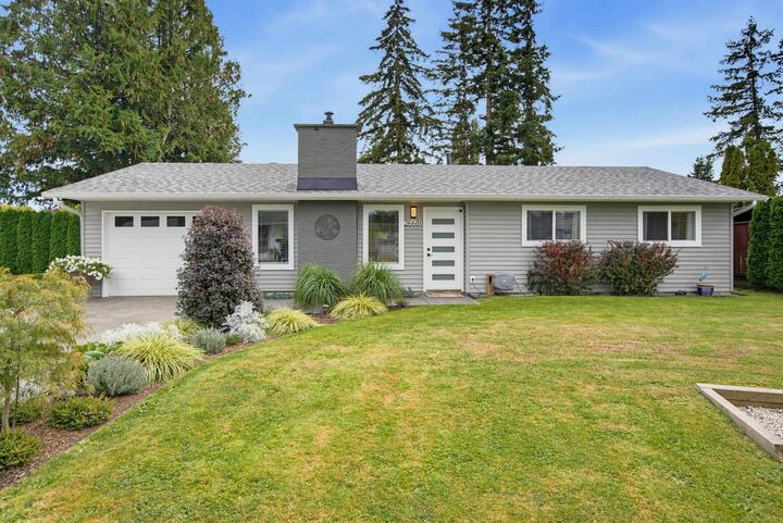 Property Photo: 26680 32 Avenue BC V4W 3N8