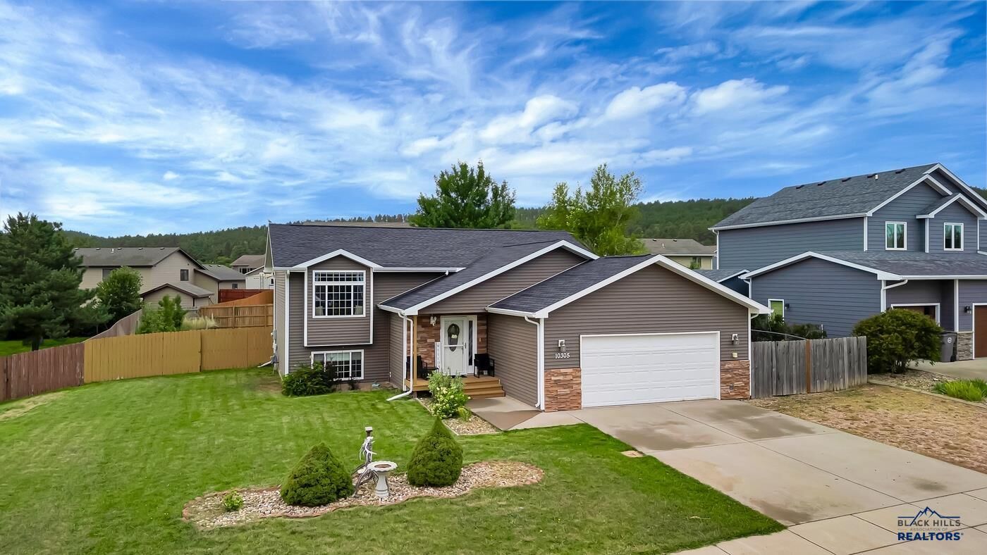 Property Photo: 10305 Remmington St SD 57718