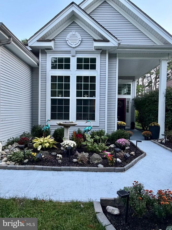 Property Photo:  5 Golf View Drive  NJ 08087 