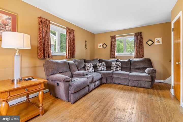 Property Photo:  846 Central Avenue  PA 19038 