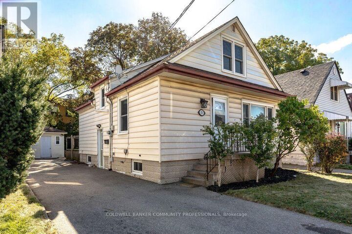 Property Photo: 15 East 27th Street ON L8V 3E6