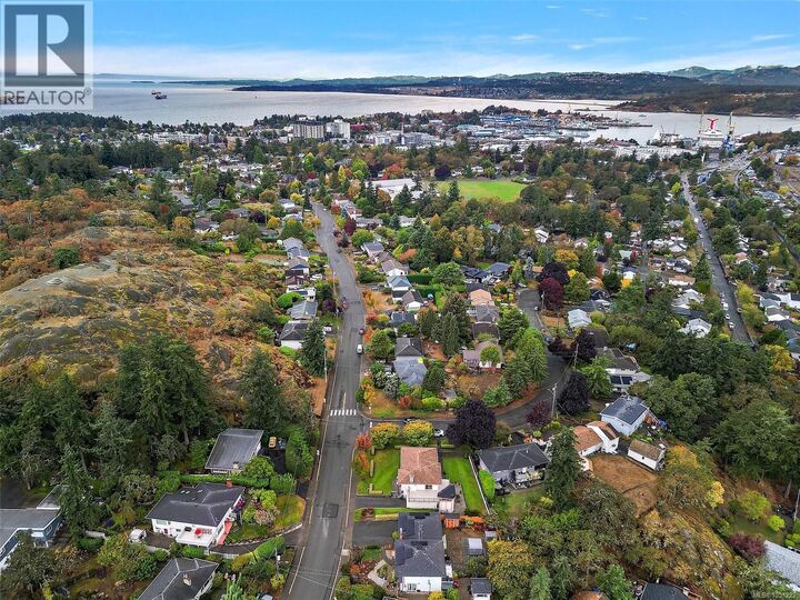 Property Photo: 844 Rockheights Avenue BC V9A 6J6