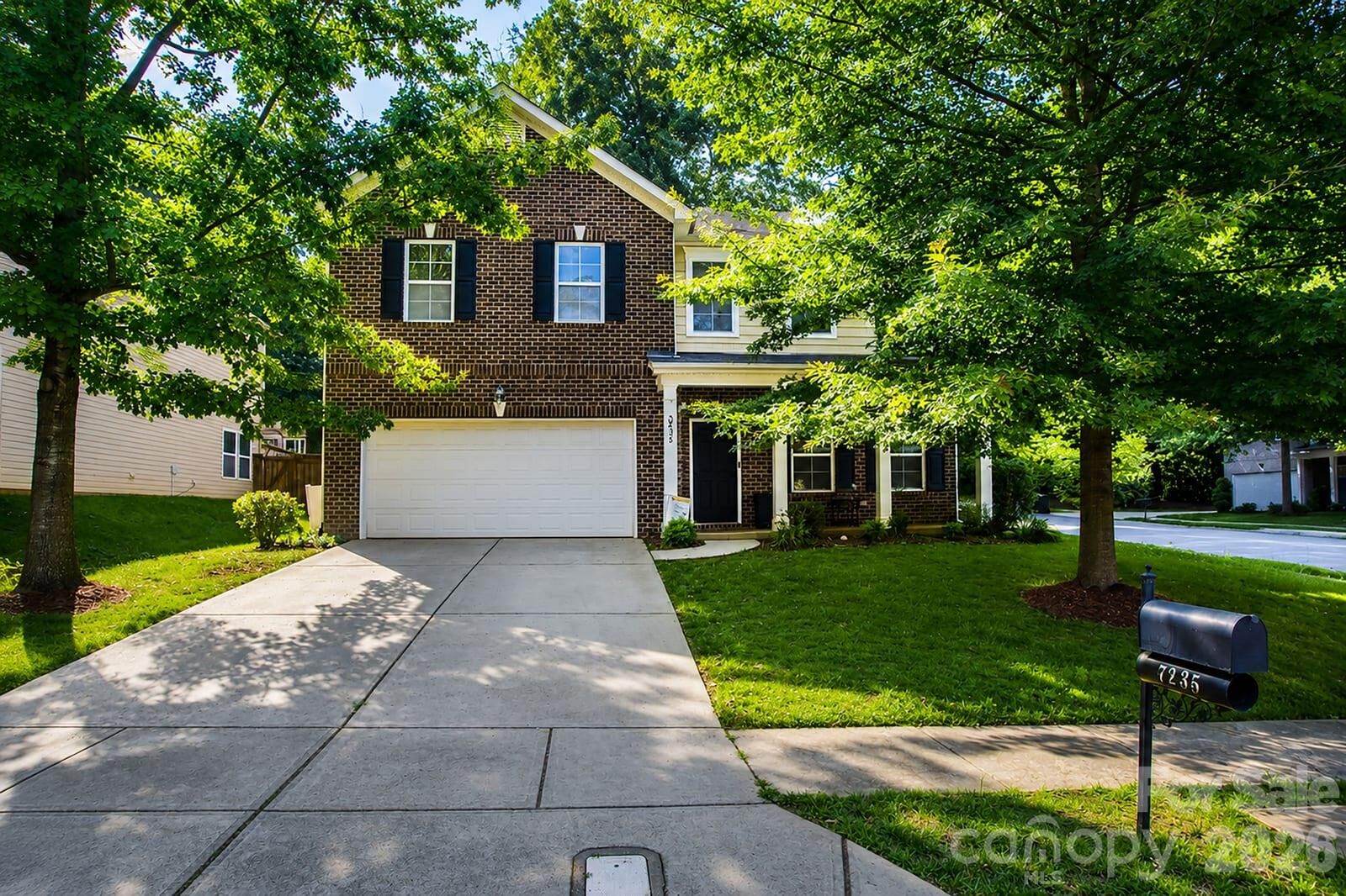 Property Photo: 7235 Barefoot Forest Drive NC 28269