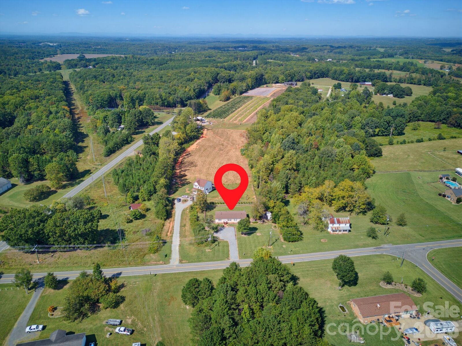 Property Photo: 6858 Long Island Road NC 28609