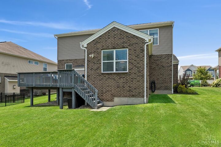 Property Photo: 5228 Peterborough Drive OH 45002