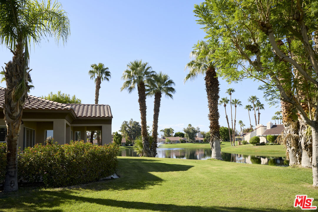 Property Photo: 10 Wimbledon Cir CA 92270