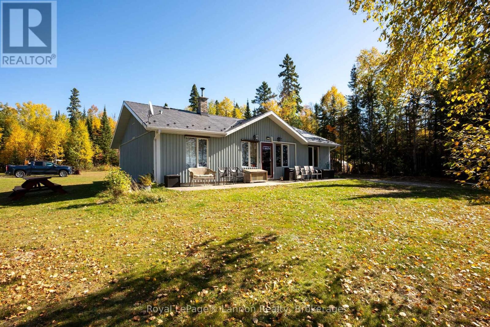 Property Photo:  44 Hicks Road  ON P7A 4M5 