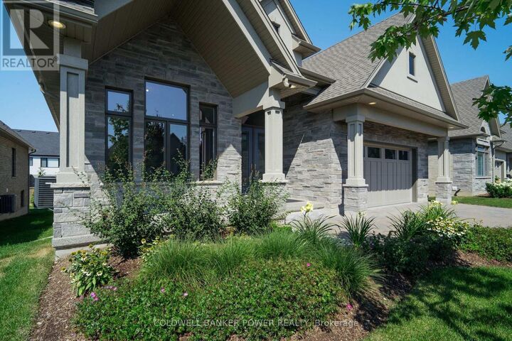Photo de la propriété: 1710 Ironwood Road 9 ON N6K 0G9