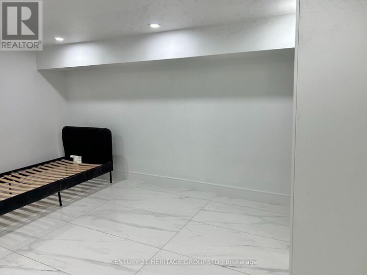 Property Photo: 326 McConvey Drive Basement ON L4C 3K3