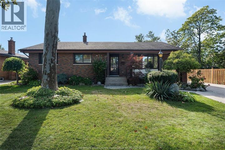 Property Photo:  2545 St. Patricks's Avenue  ON N9E 3G5 