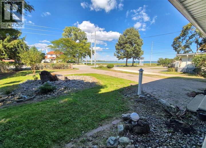 Property Photo:  6711 Riverside Drive  ON N8S 1C1 