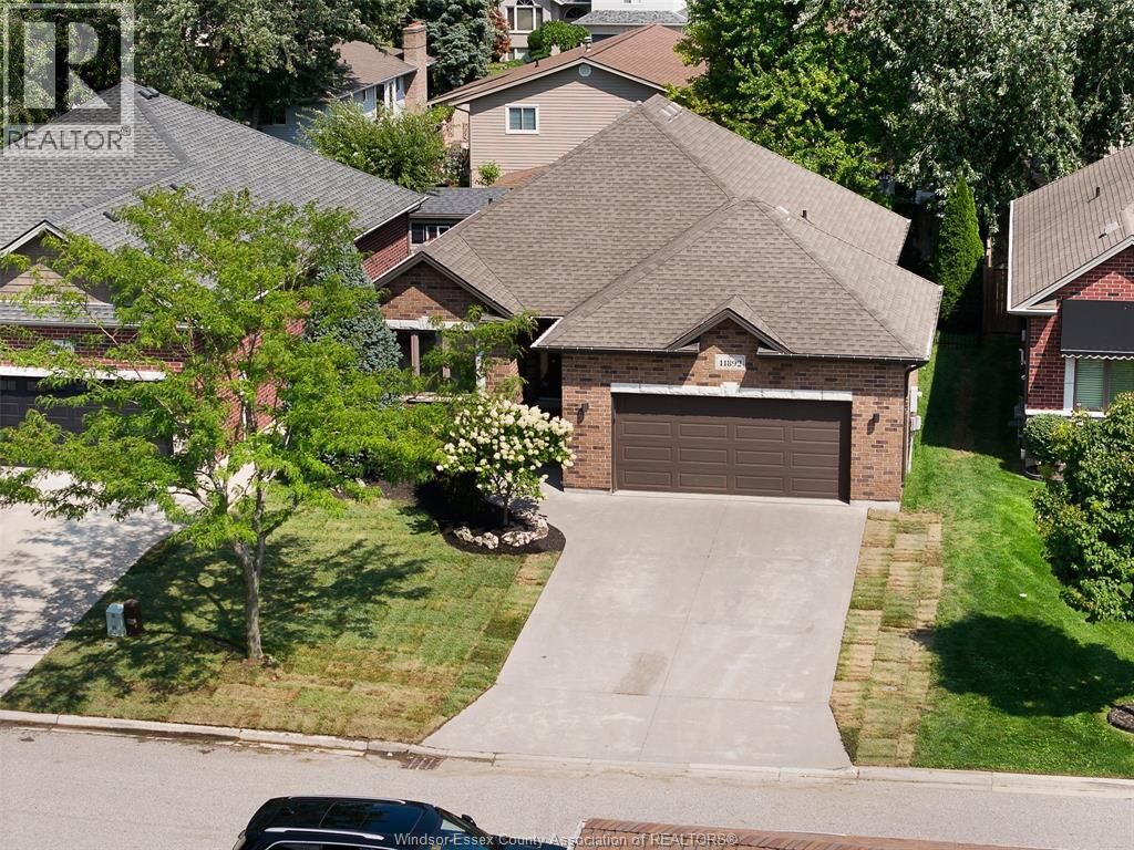 Property Photo:  11892 Boulder Crescent  ON N8P 1Z4 