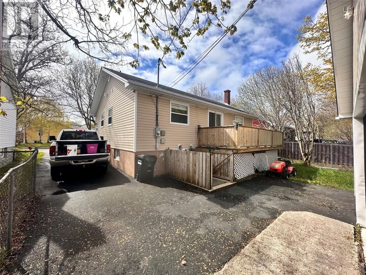 Property Photo:  16 Hatcher Street  NL A1B 1Z2 