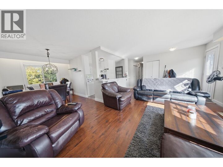 Property Photo:  10404 112 Avenue  BC V1J 2W7 