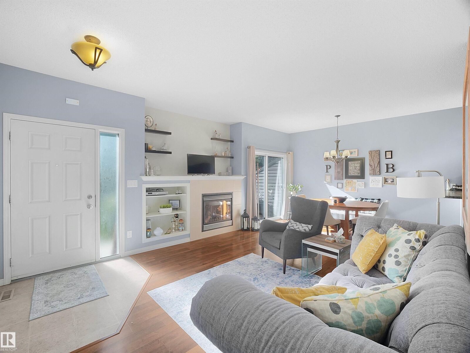 Property Photo: 30 Oak Vista Drive 24 AB T8N 3T1