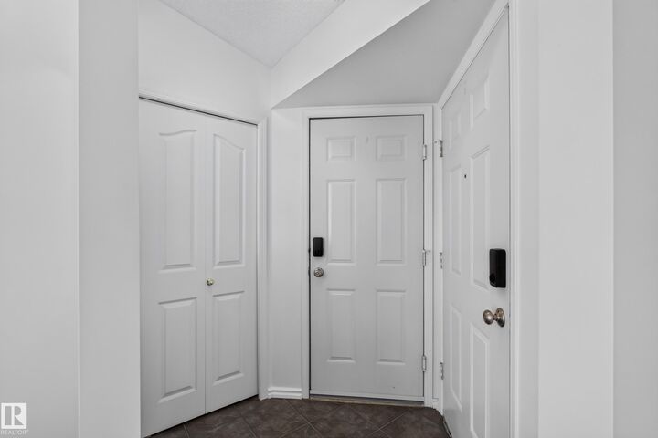Property Photo:  4839 147 Avenue NW  AB T5Y 2X2 