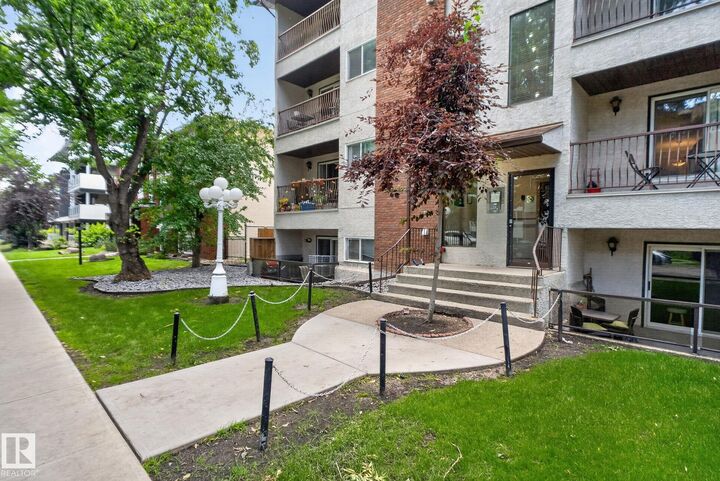 Property Photo:  10520 80 Avenue NW 108  AB T6E 1V3 