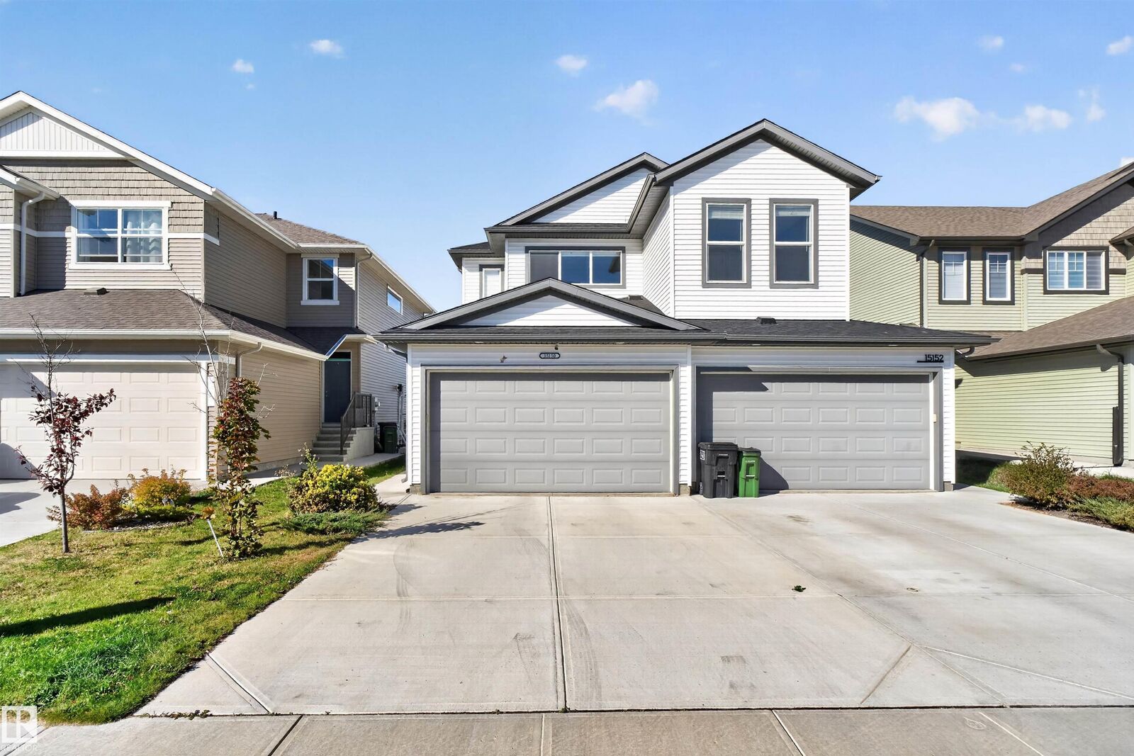 Property Photo:  15150 26 Street NW  AB T5Y 3Y5 