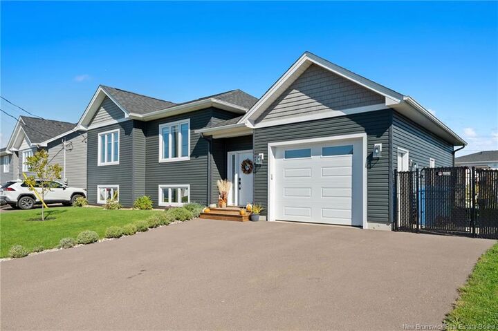 Property Photo:  14 Robert Street  NB E4P 0R2 