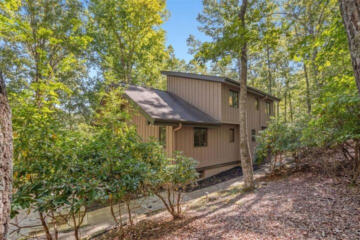 Property Photo: 106 Banyon Court GA 30183