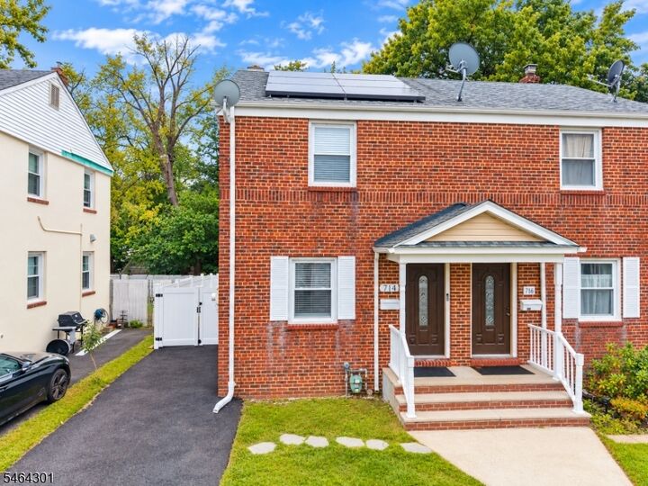 Property Photo:  714 W Scott Ave  NJ 07065 
