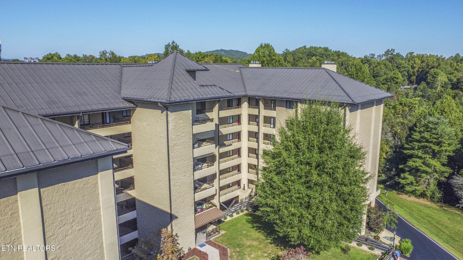 Property Photo: 1704 Hidden Hills Rd Apt 512 TN 37738