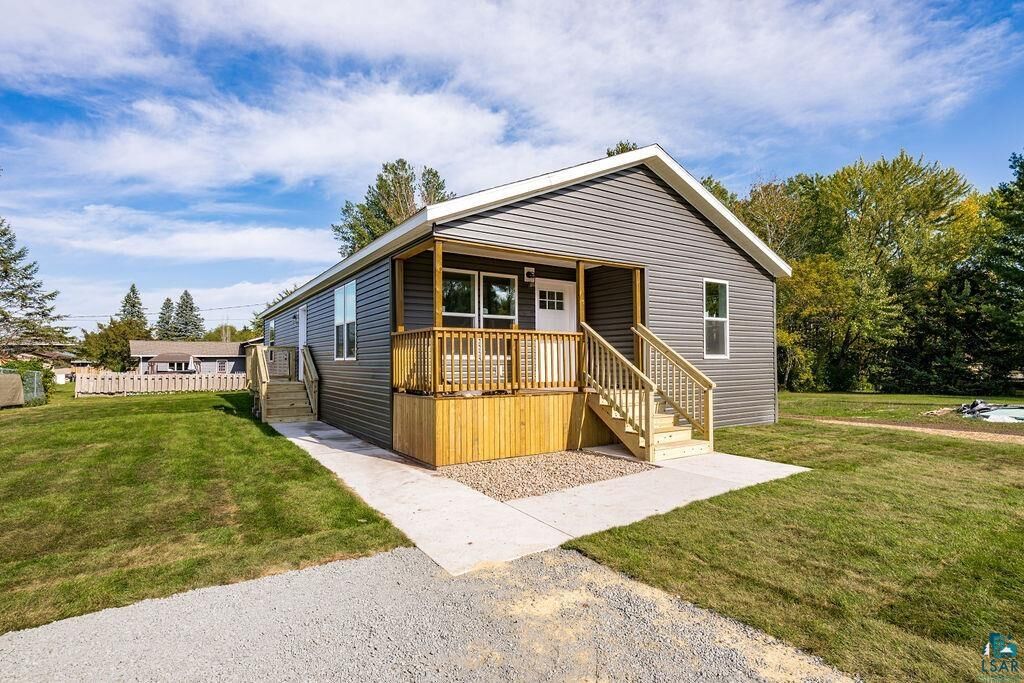 Property Photo:  2309 E 11th St  WI 54880 