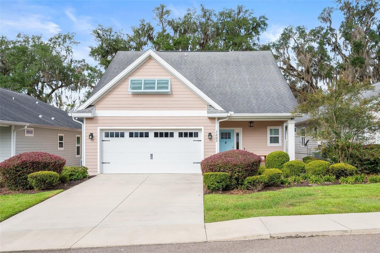 Property Photo:  1402 NW 121st Way  FL 32606 