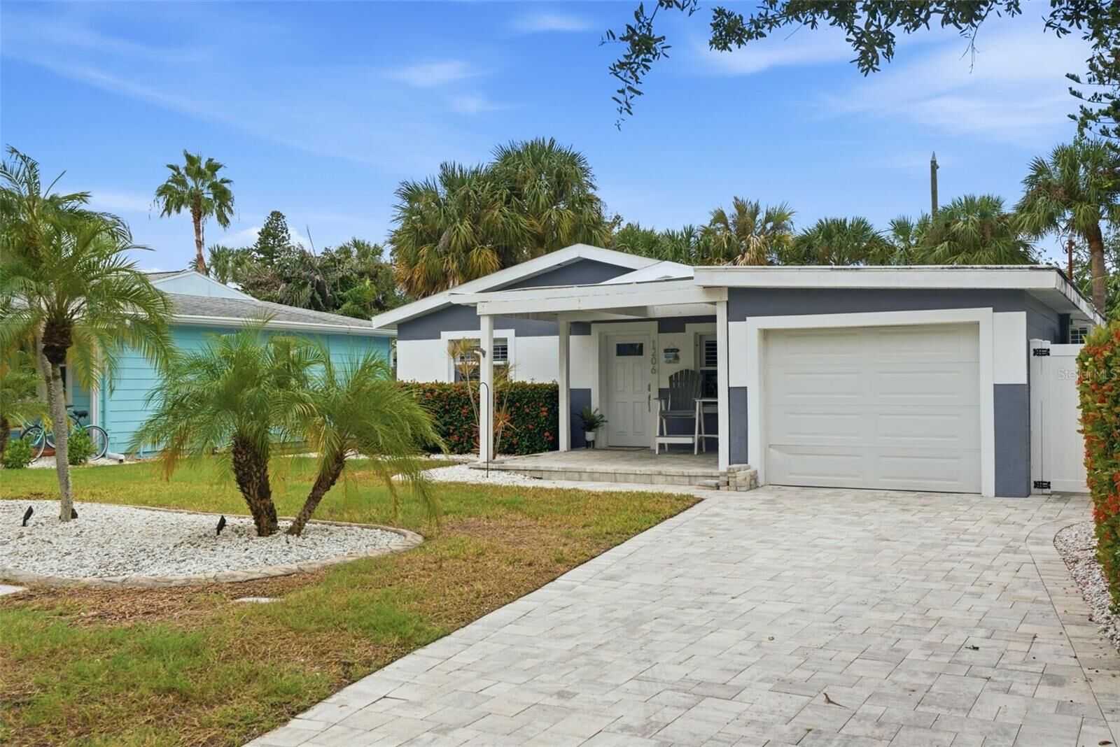 Property Photo: 1206 Bay Shore Boulevard FL 33785