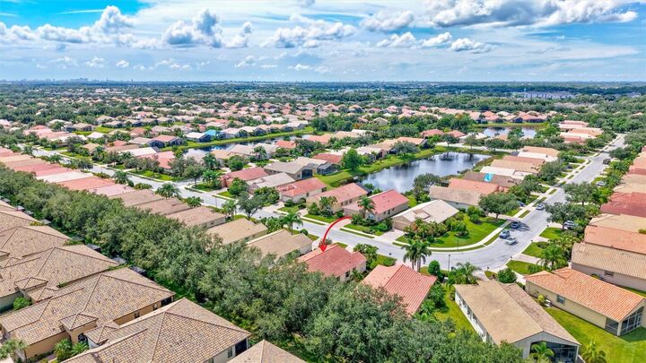 Property Photo: 6311 43rd Court E FL 34243