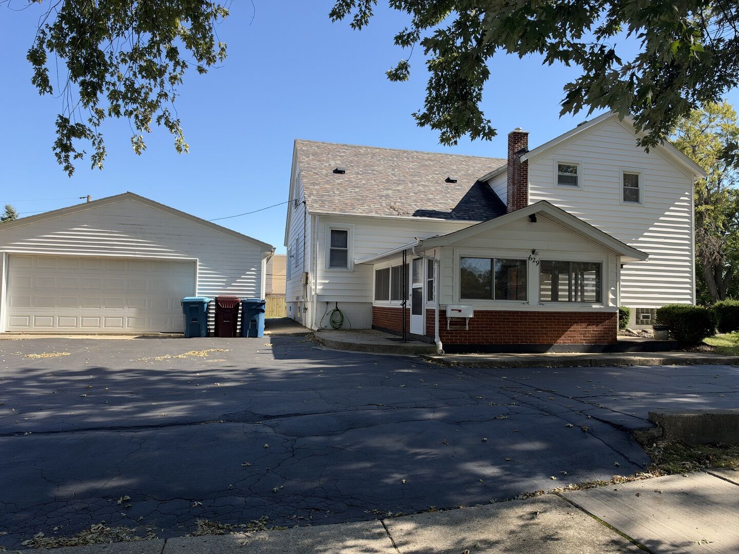 Property Photo:  629 De Angelis Court  IL 60411 