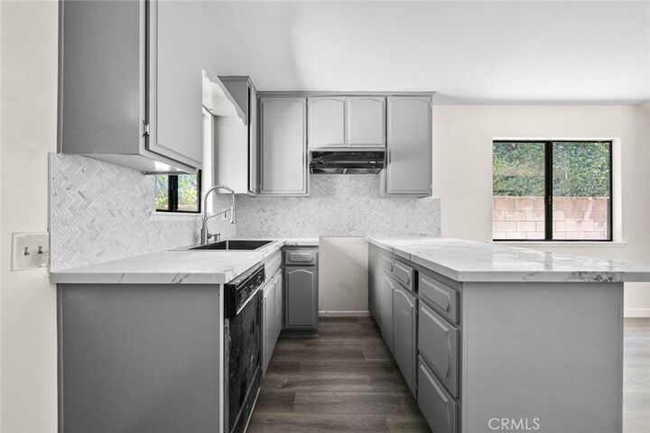 Property Photo: 7049 Salisbury Road 2 CA 91307