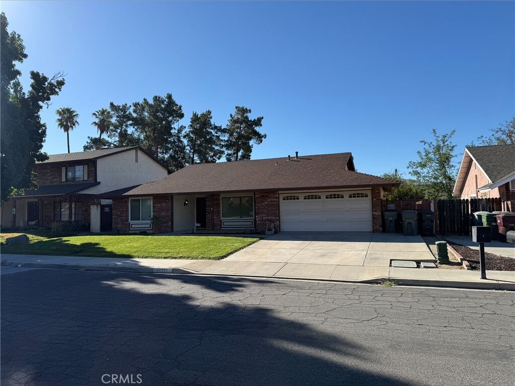 Property Photo:  41777 Lomas  CA 92544 