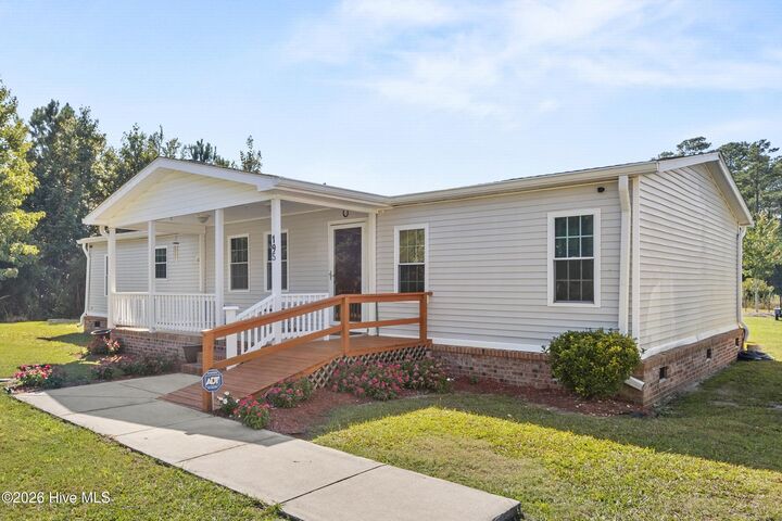 Property Photo: 195 Calabash Road NW NC 28467