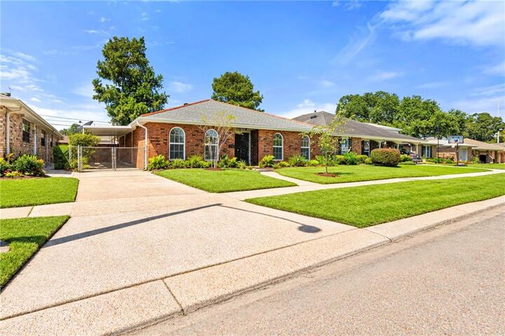 Property Photo: 1916 Bonnie Street LA 70001