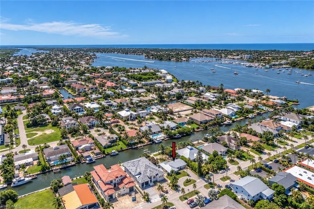 Property Photo:  1540 Curlew Ave  FL 34102 