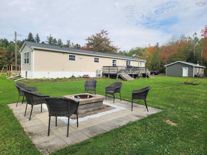 Property Photo:  51 Singer Rd Road  NS B0N 1T0 