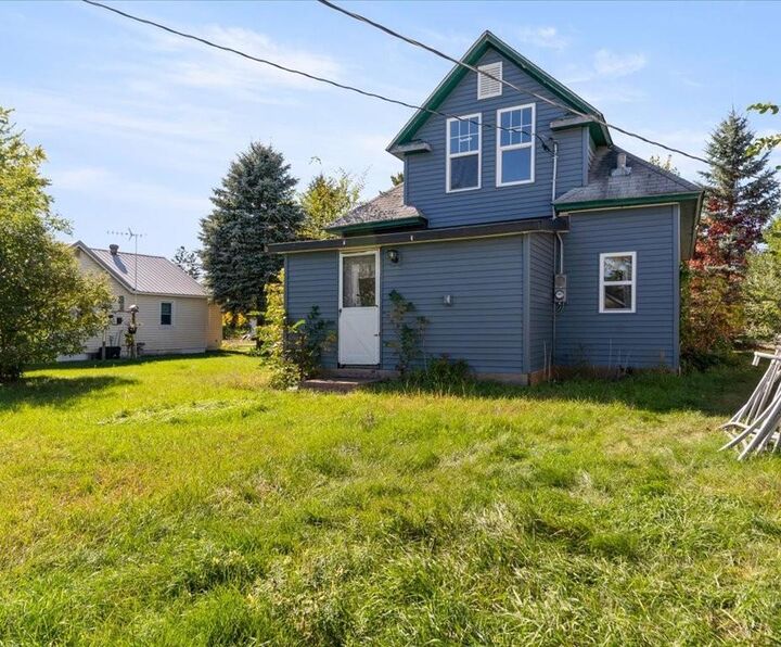 Property Photo:  320 8th Street SE B  MN 56479 