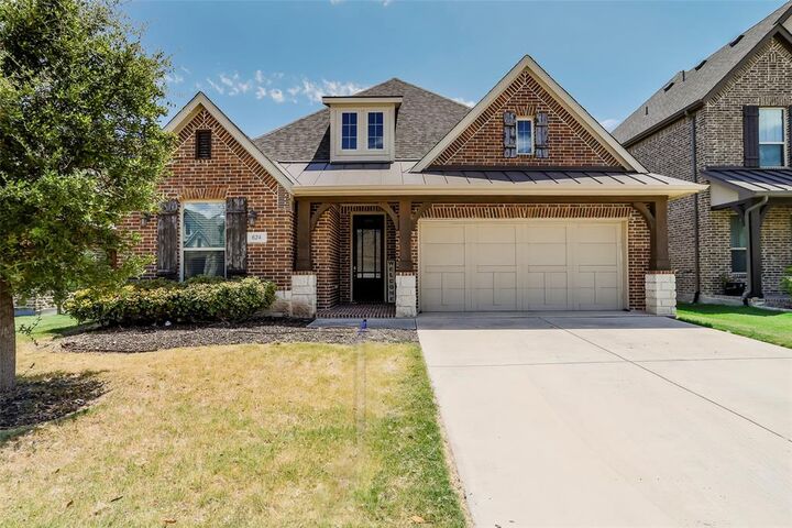 Property Photo:  624 Rawlins Lane  TX 76131 