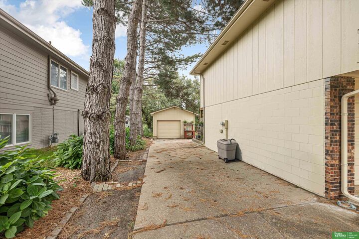 Property Photo: 19311 Spyglass Court NE 68048