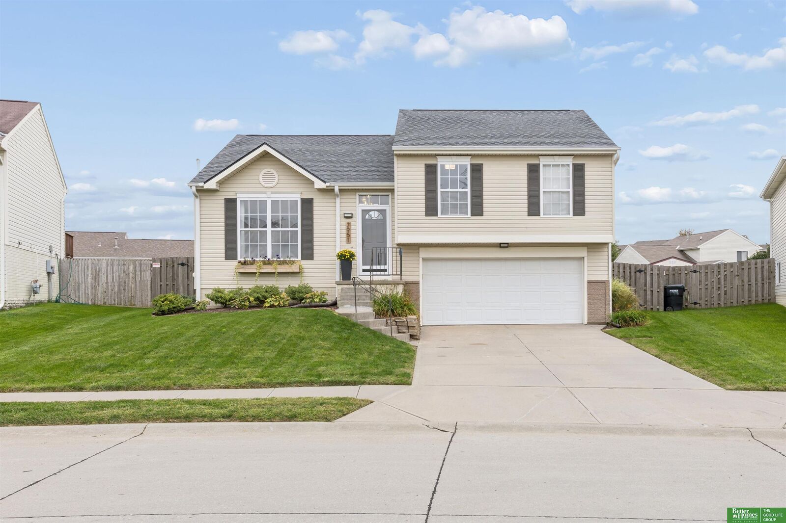 Property Photo: 7951 S 157 Avenue NE 68136