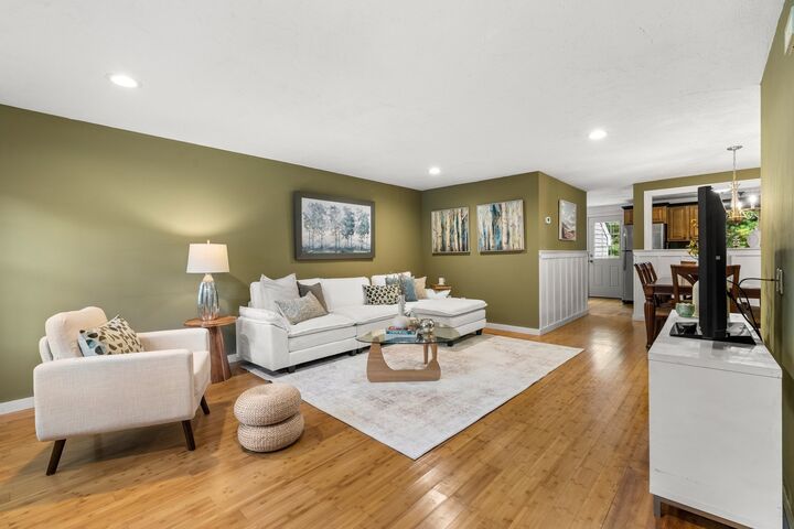 Property Photo:  40 Washington Grn 40  MA 02032 