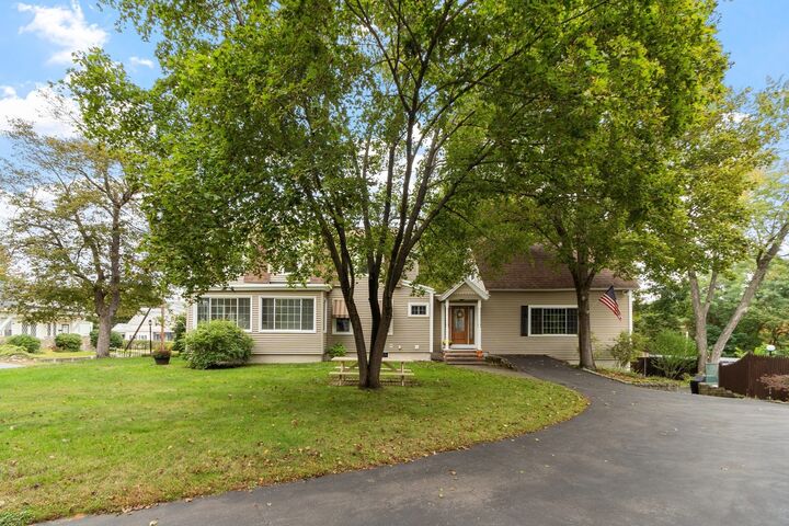 Property Photo: 525 North St MA 01420