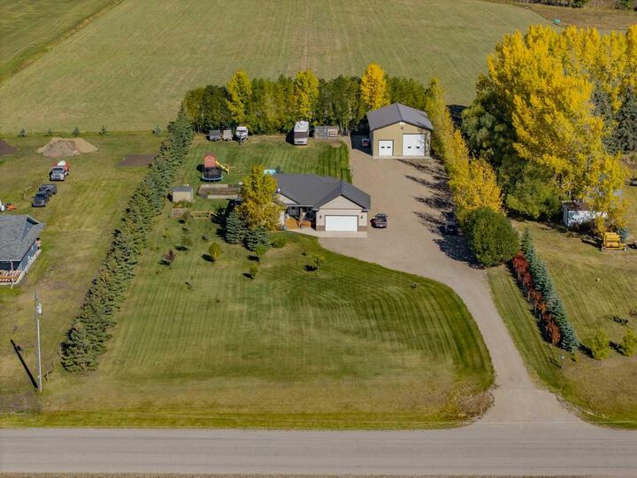 Property Photo: 2256 Township Road 334 AB T4H 4H1