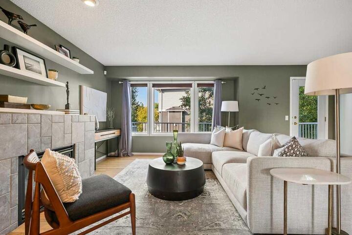 Property Photo:  248 Regal Park NE  AB T2E 0S6 
