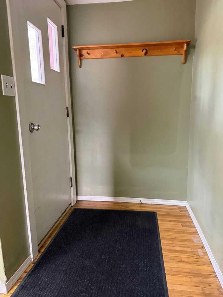 Property Photo:  920 Yuill Street SE  AB T1A 0Y8 