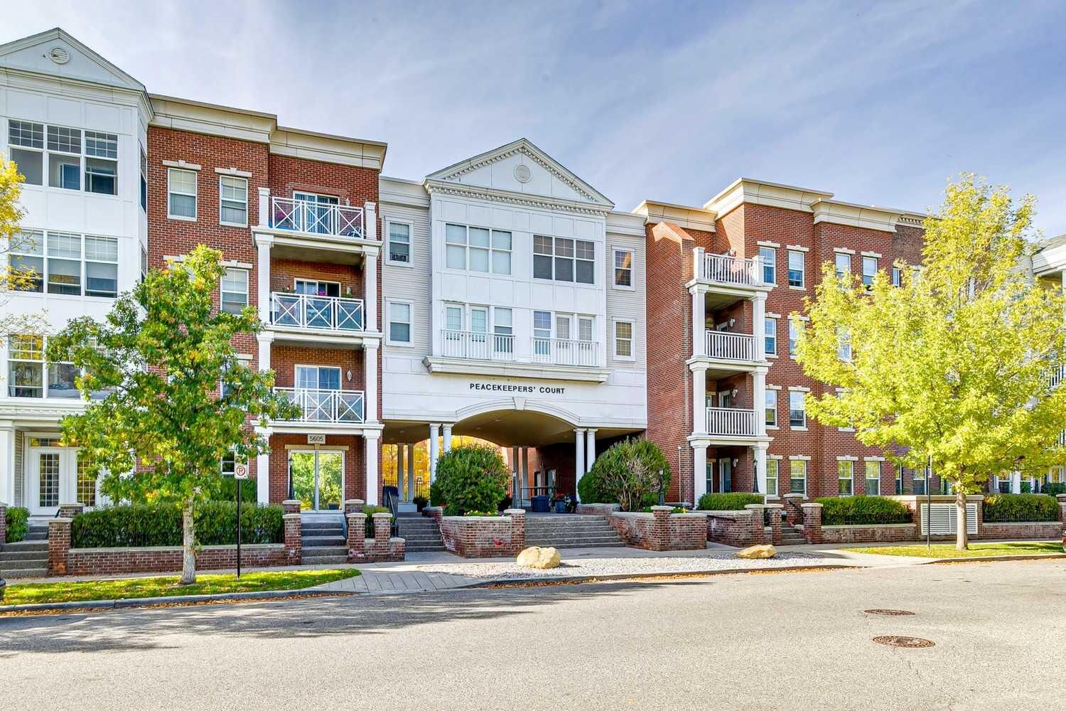 Property Photo:  5605 Henwood Street SW 3209  AB T3E 7R2 